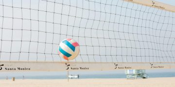 Essential Beach Games for a Day of Fun Outdoors