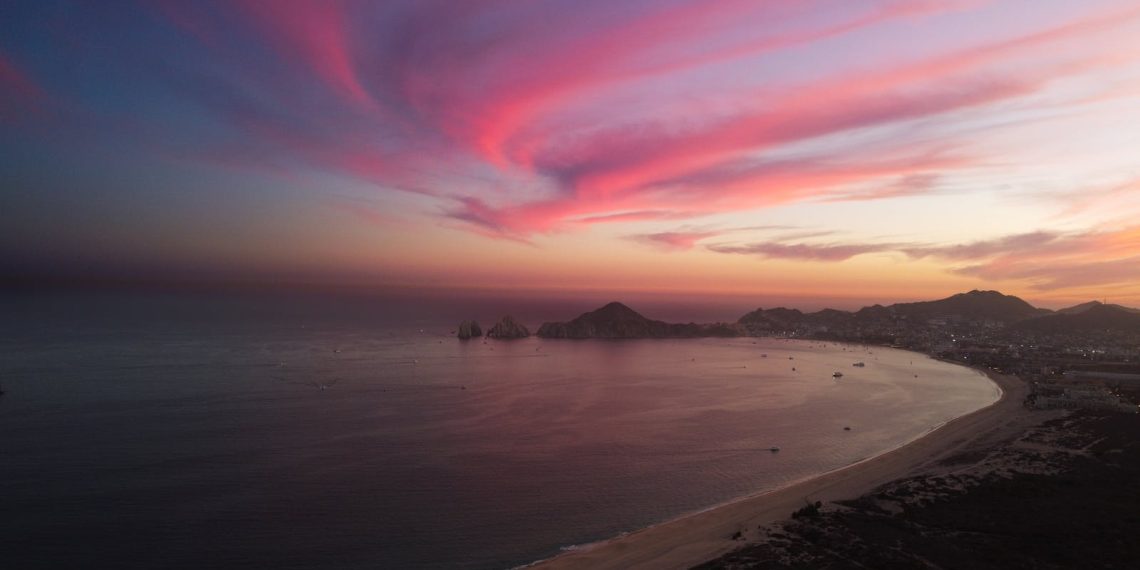 10 Beachfront Restaurants You Shouldn’t Miss This Year