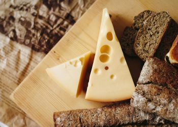 Fats and Heart Health: The Key Role of Healthy Fats in Cardiovascular Wellness Fats and Heart Health: The Key Role of Healthy Fats in Cardiovascular Wellness